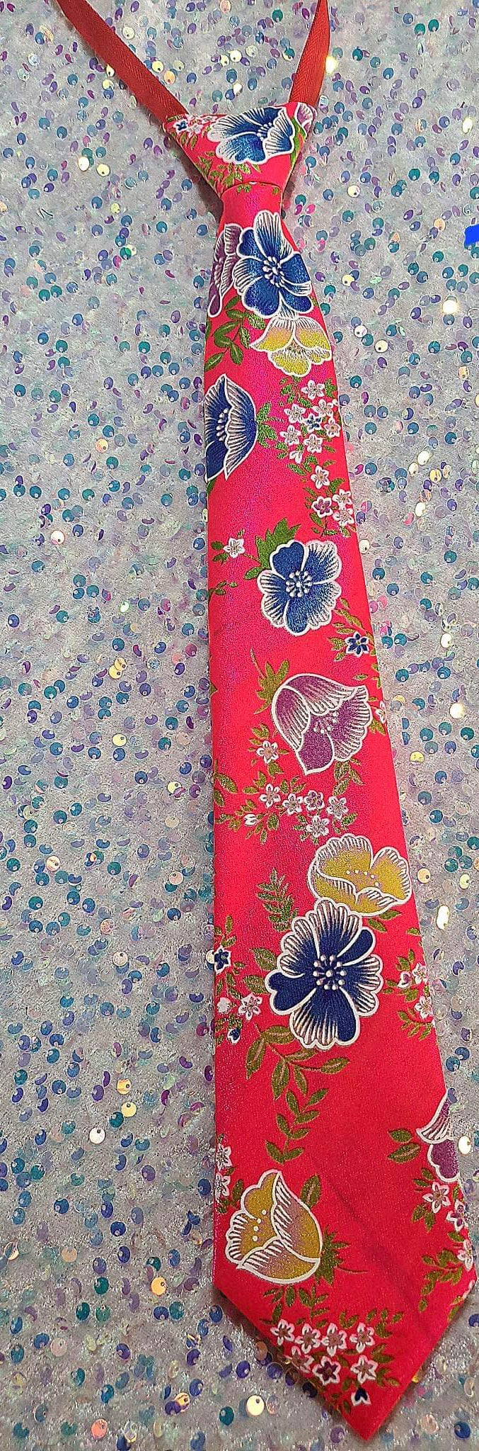 Vintage Lis Loos Tie